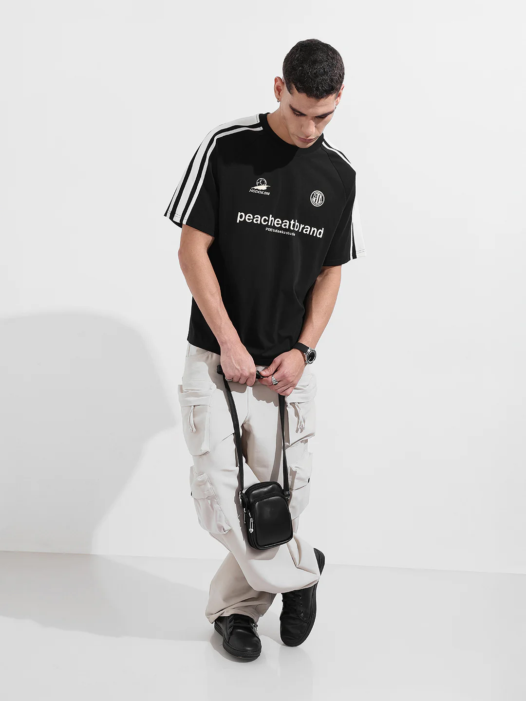 Men's Black Relaxed Fit Graphic Printed 240 GSM Street Wear T-Shirt - Image 5