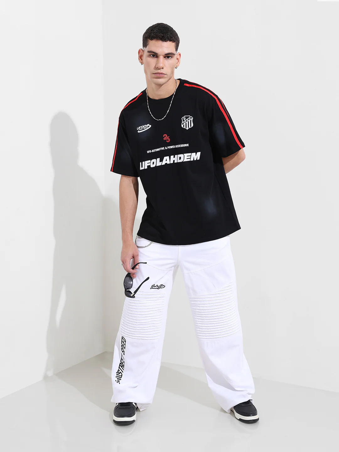 Men's Black Relaxed Fit Graphic Printed 240 GSM Street Wear T-Shirt - Image 5