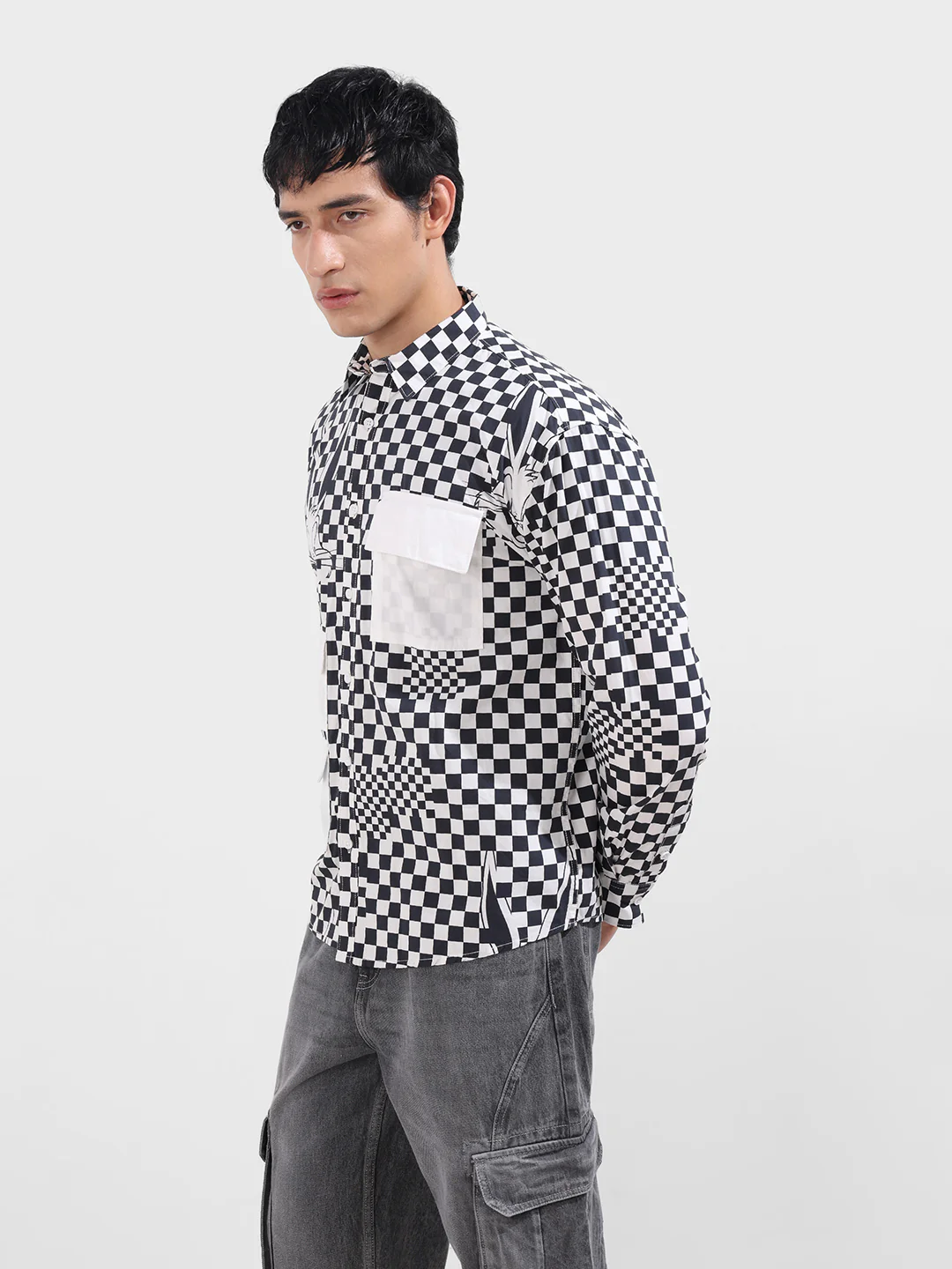 Men's Black Relaxed Fit  Loony Tunes Character Shirt - Image 3