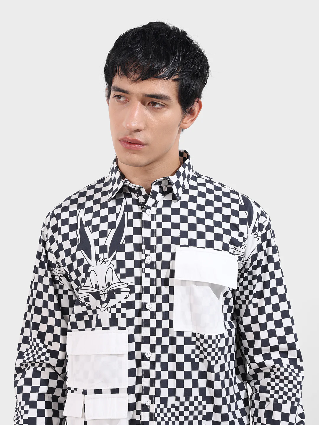 Men's Black Relaxed Fit  Loony Tunes Character Shirt - Image 4