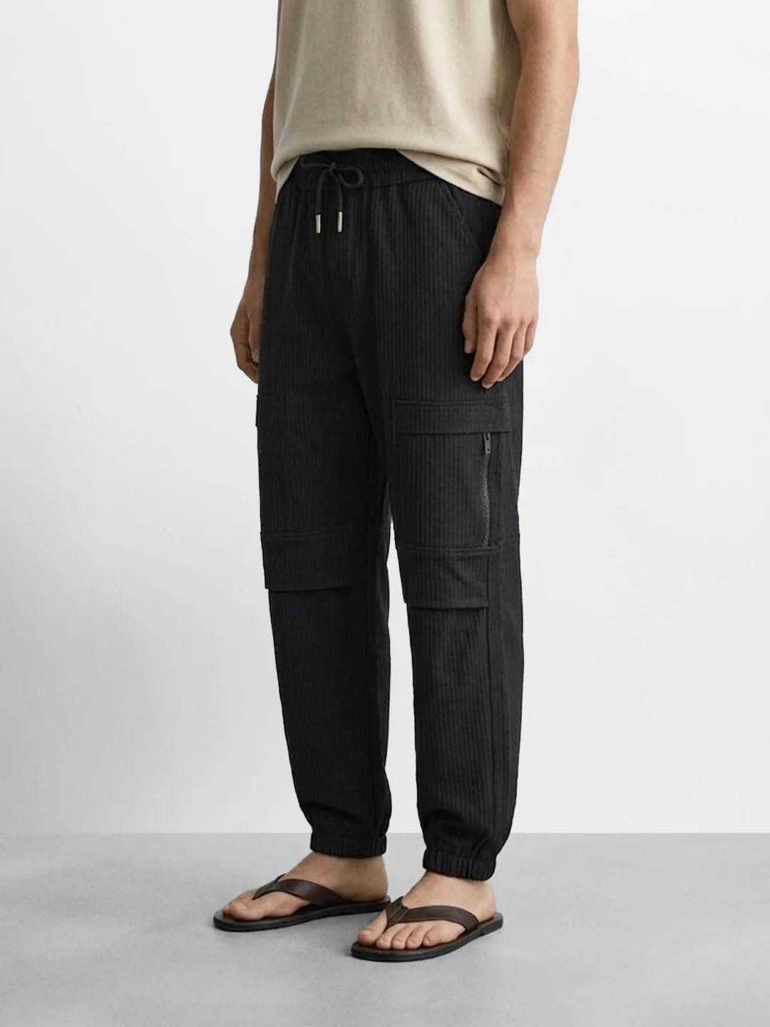 Men's Black Relaxed Fit Solid Casual Joggers - Image 3