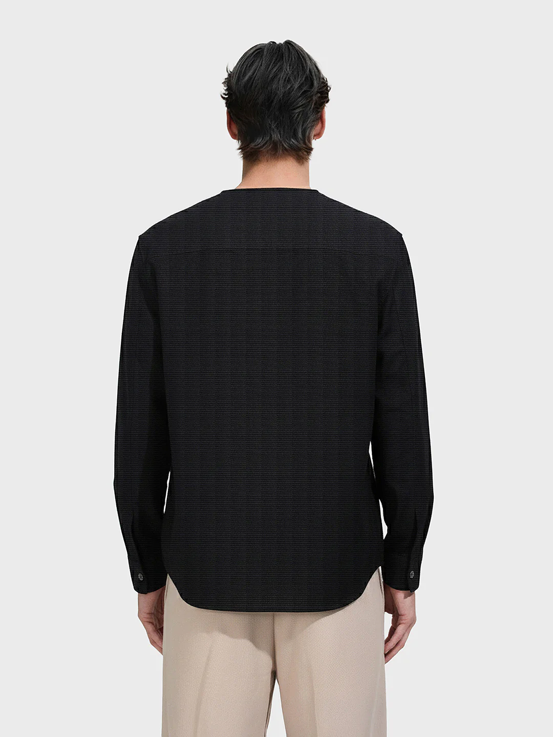 Men's Black Relaxed Fit Solid Casual Shirt - Image 2