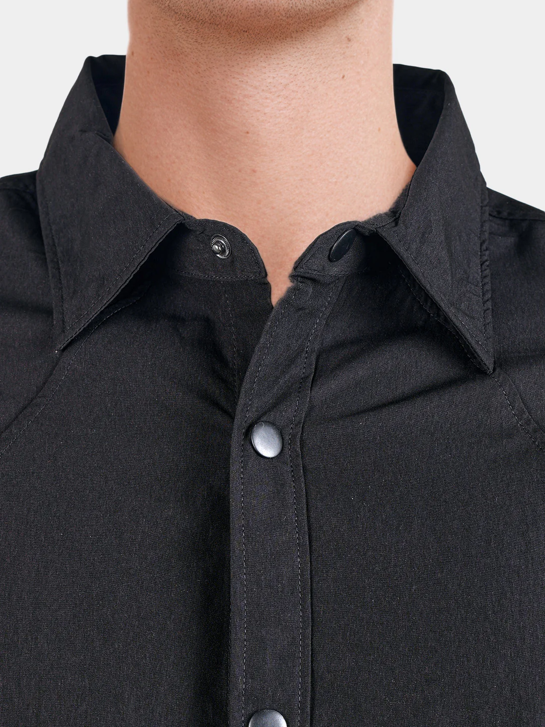 Men's Black Relaxed Fit Solid Casual Shirts - Image 4
