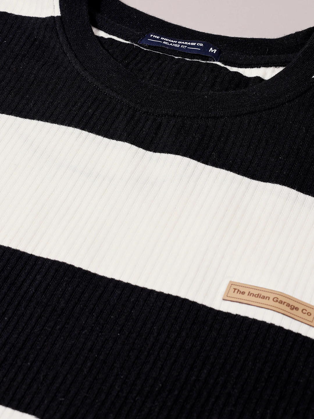 Men's Black Relaxed Fit Solid Casual T-Shirts - Image 6