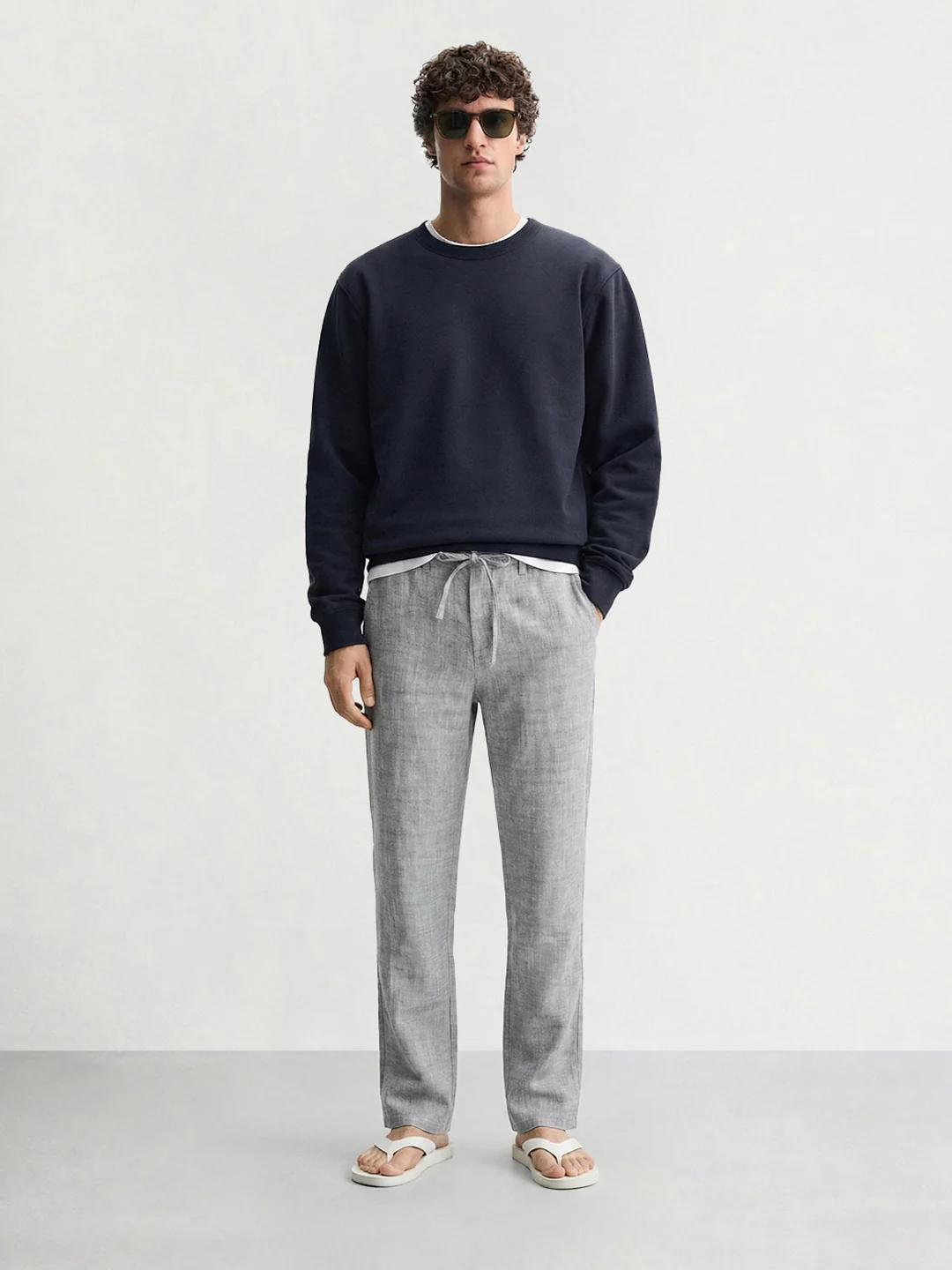 Men's Black Relaxed Fit Solid Casual Trousers - Image 3
