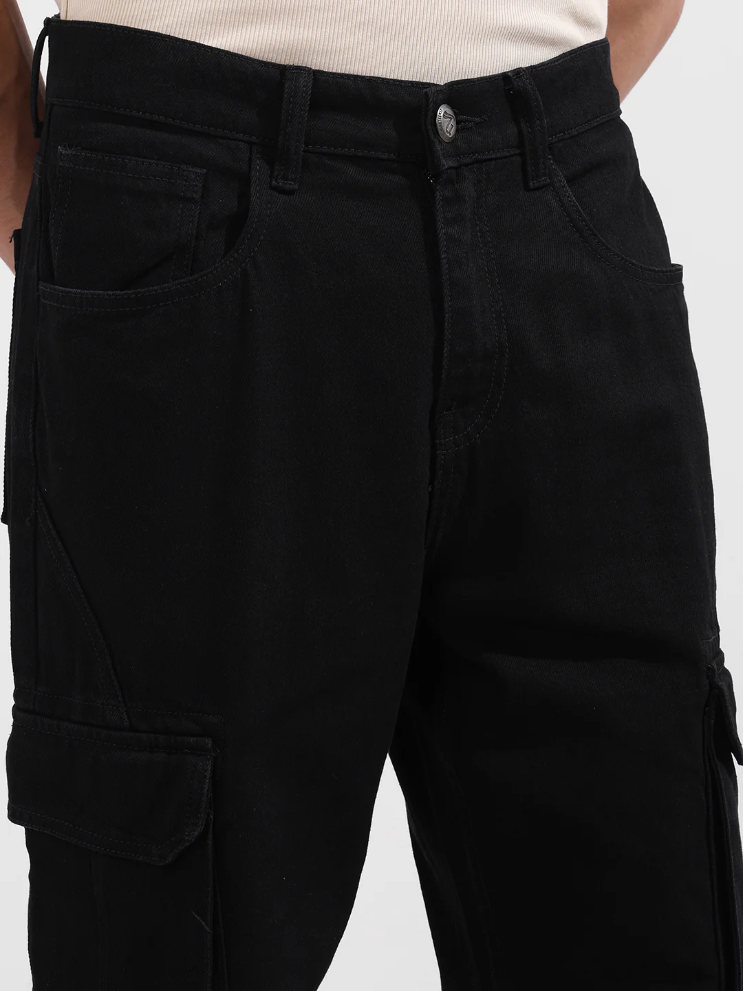 Men's Black Relaxed Fit Solid The Eternity Series Jeans - Image 4