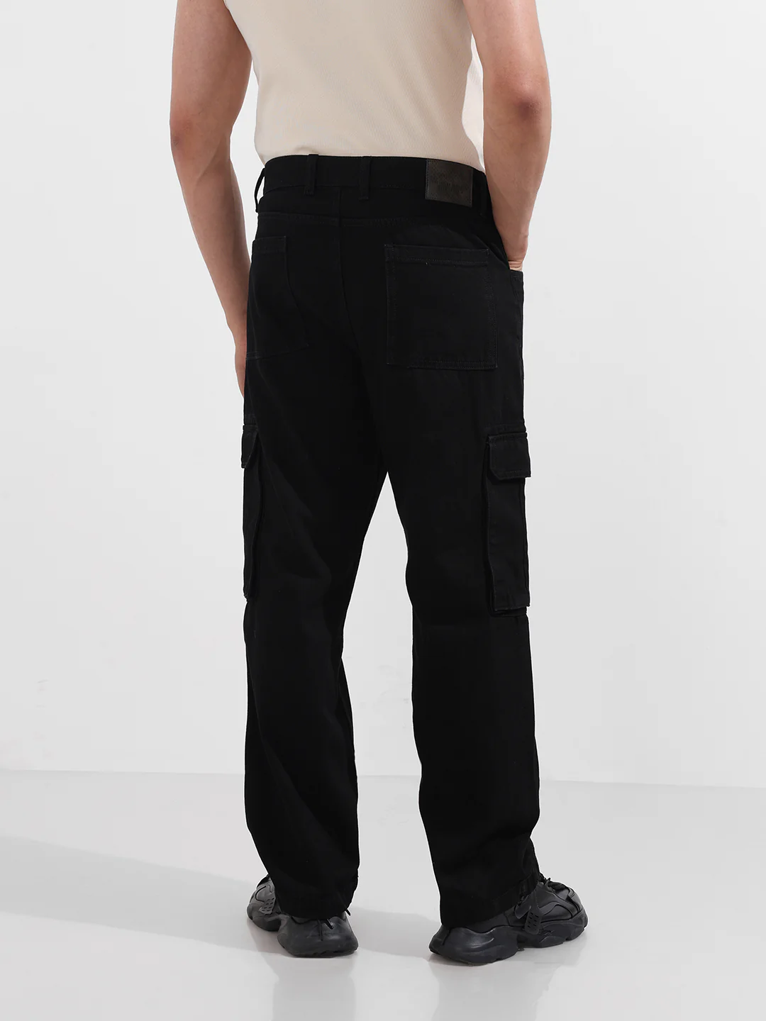 Men's Black Relaxed Fit Solid The Eternity Series Jeans - Image 5