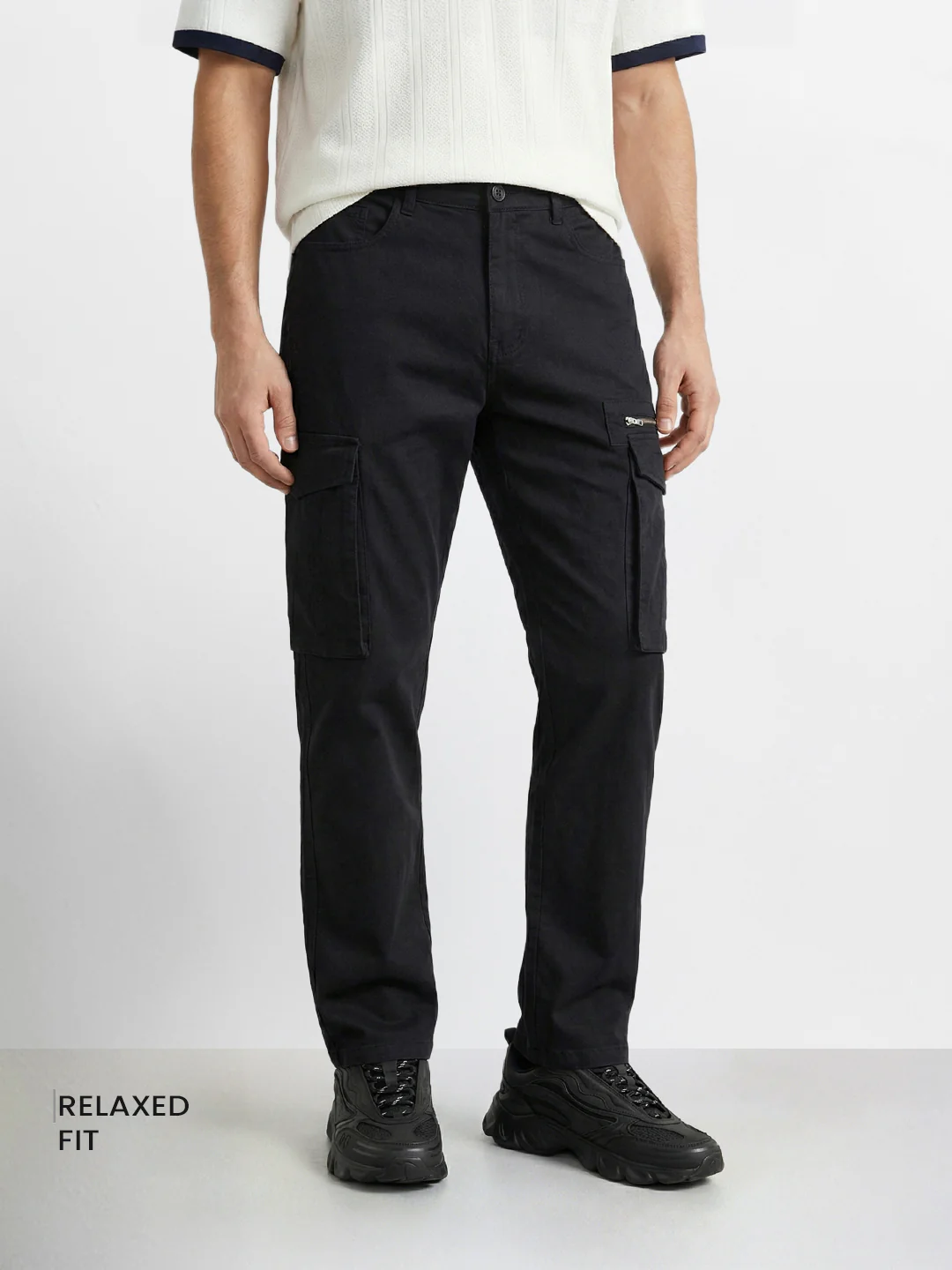 Men's Black Relaxed Fit Solid Utility Cargo - Image 2