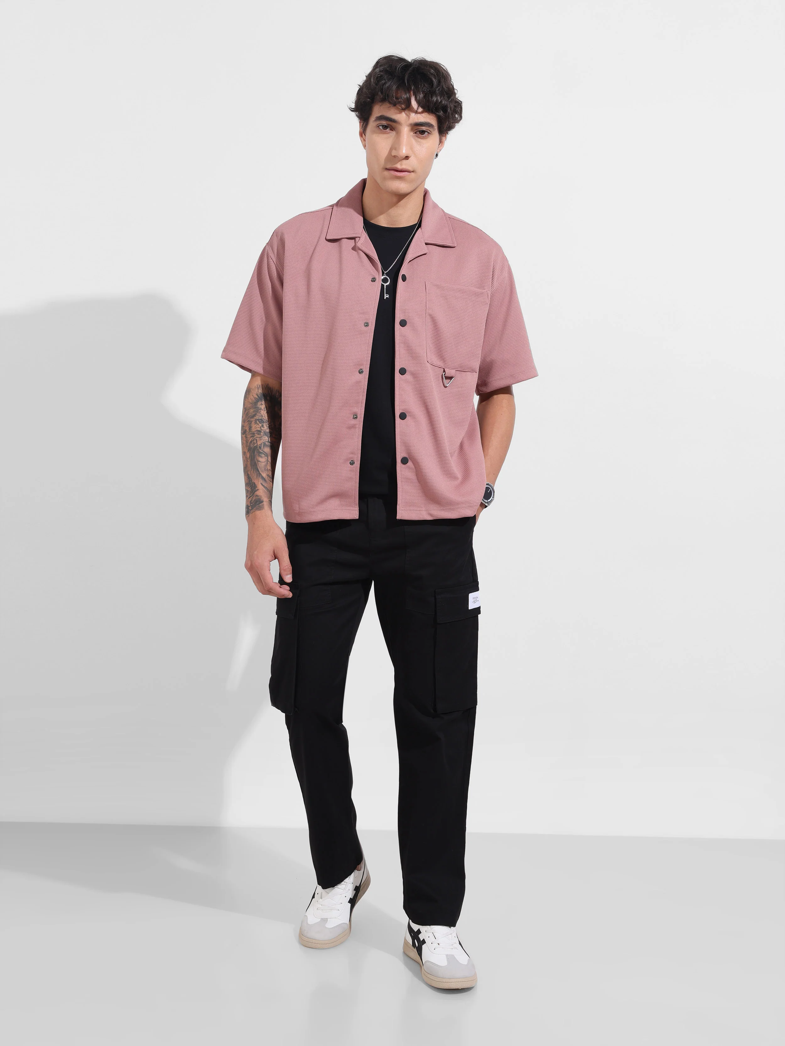 Men's Black Relaxed Fit Solid Utility Cargo - Image 2