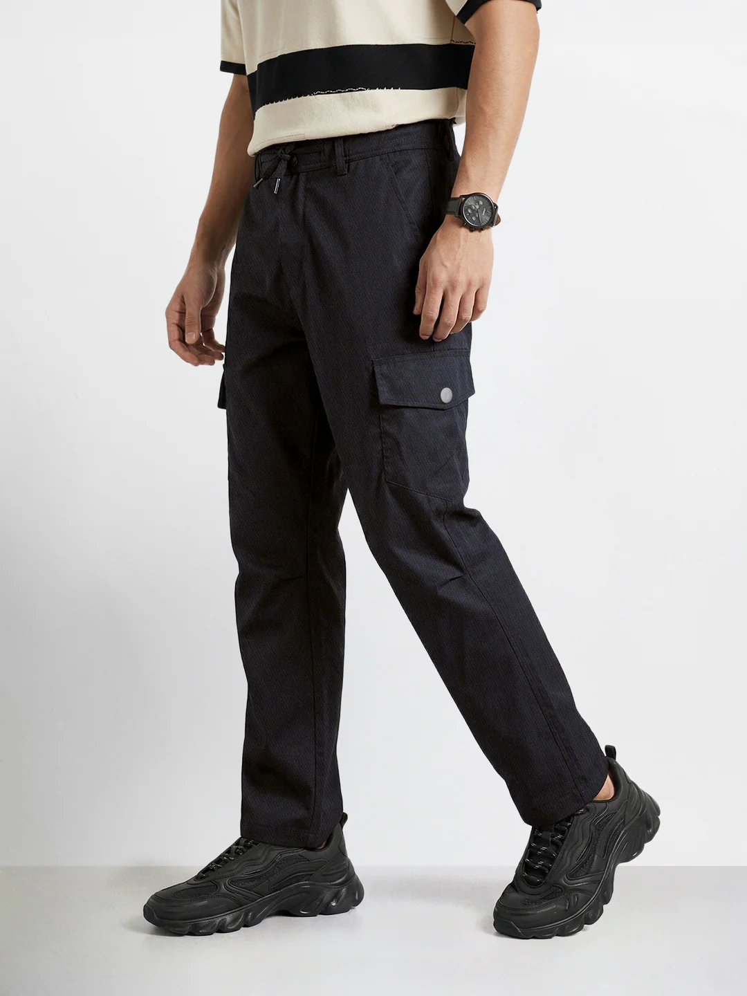 Men's Black Relaxed Fit Solid Utility Joggers - Image 3