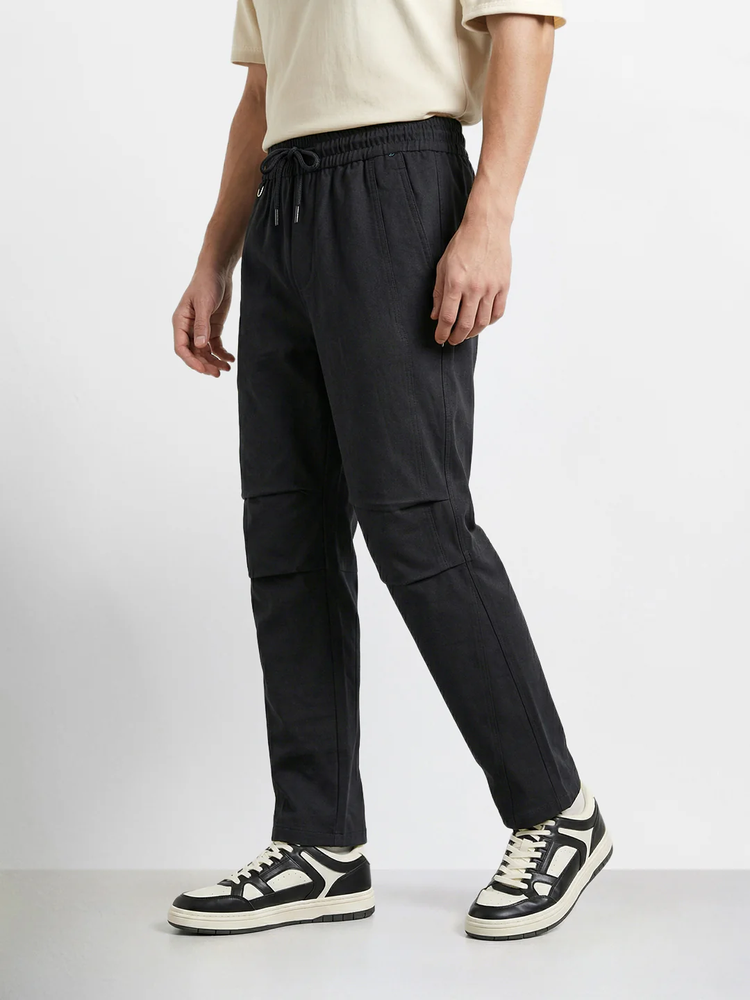 Men's Black Relaxed Fit Solid Utility Joggers - Image 3