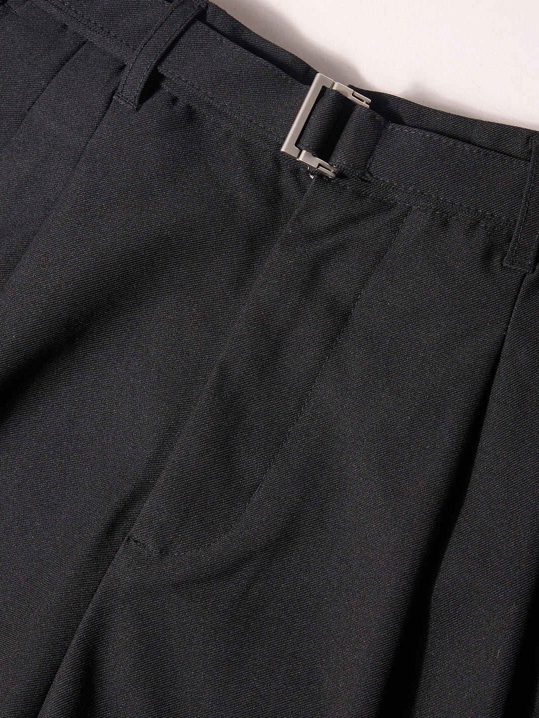 Men's Black Relaxed Fit Solid Utility Trousers - Image 7