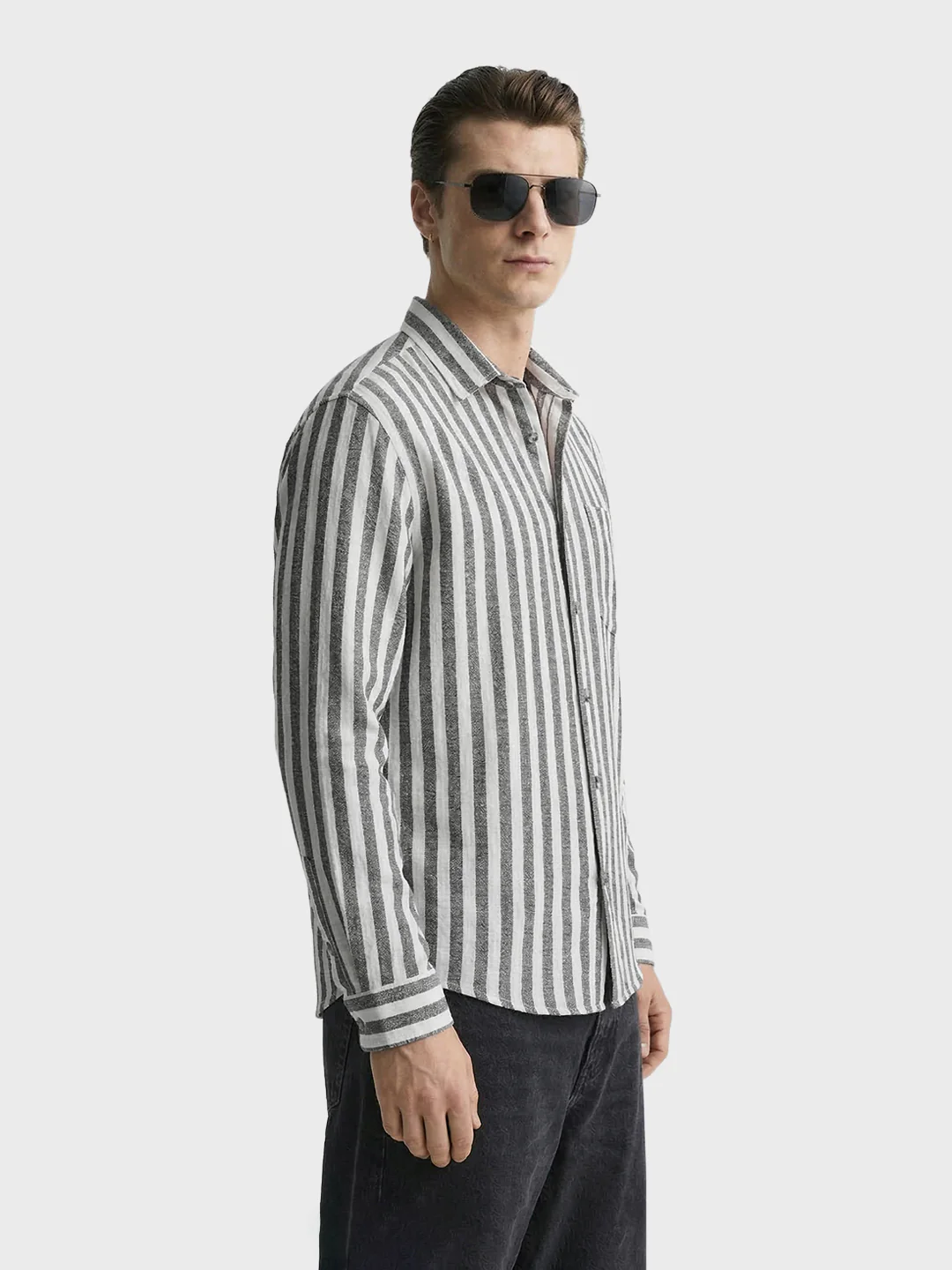 Men's Black Relaxed Fit Striped Casual Shirt - Image 3