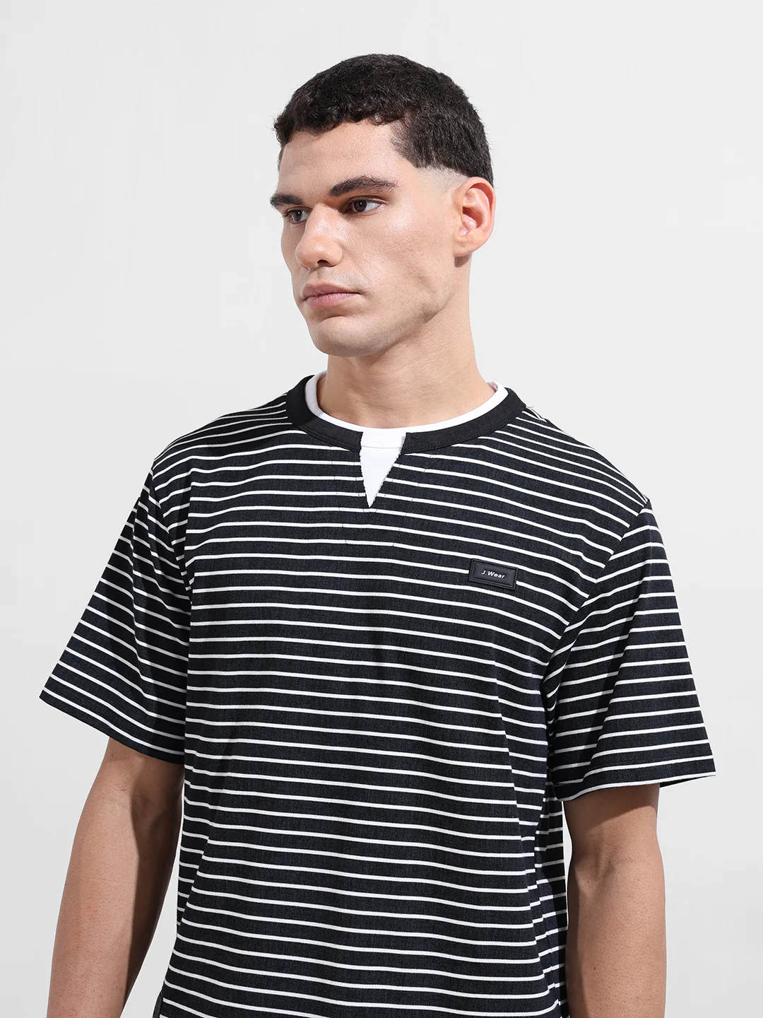 Men's Black Relaxed Fit Striped 240 GSM Street Wear T-Shirt - Image 7