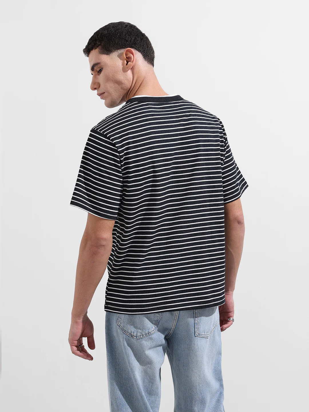 Men's Black Relaxed Fit Striped 240 GSM Street Wear T-Shirt - Image 8