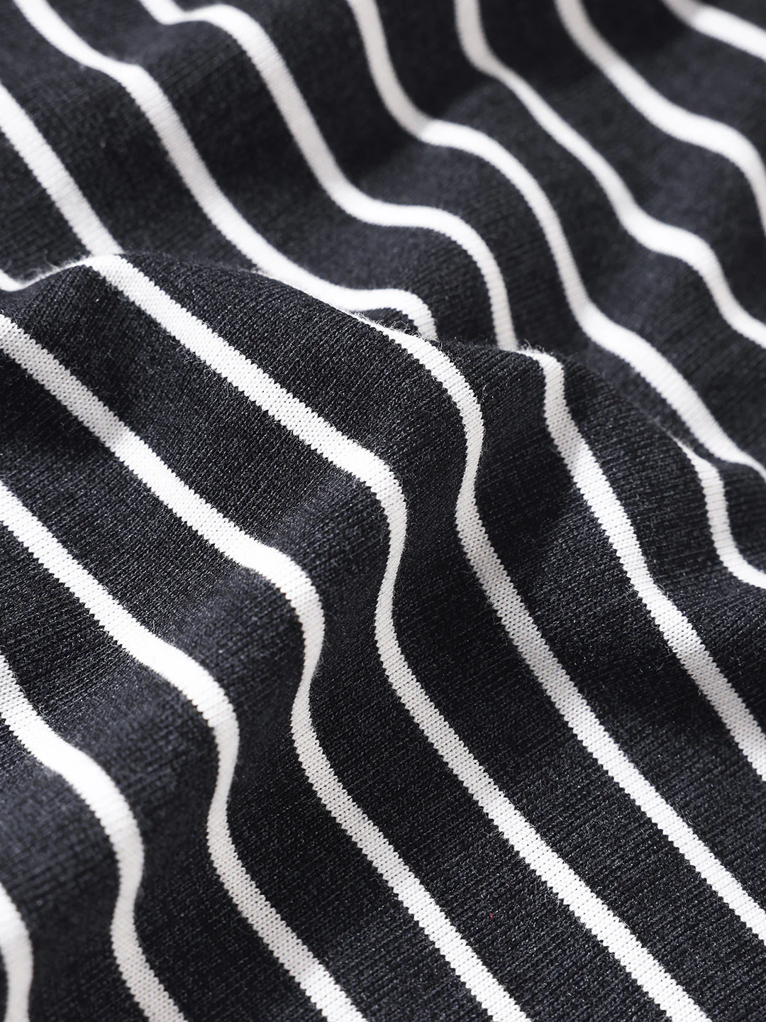 Men's Black Relaxed Fit Striped 240 GSM Street Wear T-Shirt - Image 9