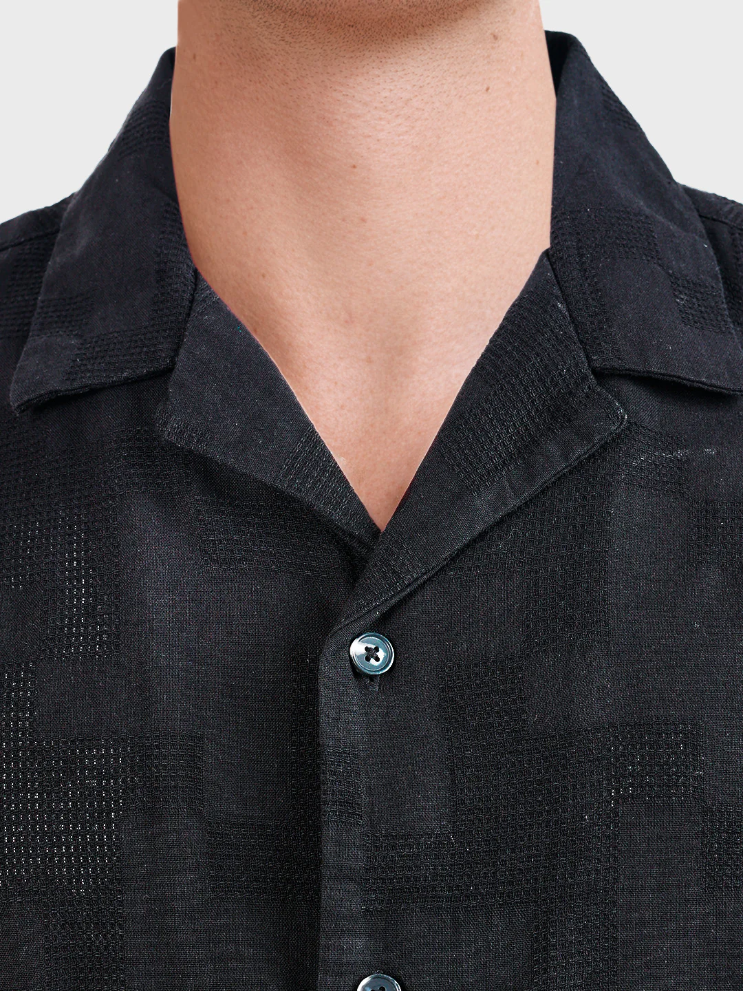 Men's Black Relaxed Fit Solid Casual Shirt - Image 7