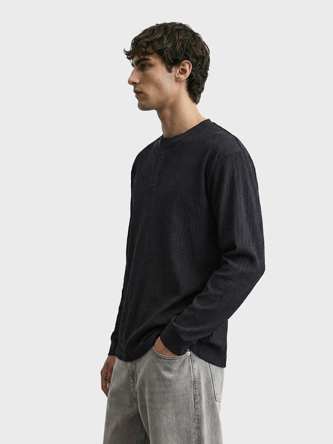 Men's Black Relaxed Fit Solid Casual T-Shirts - Image 3