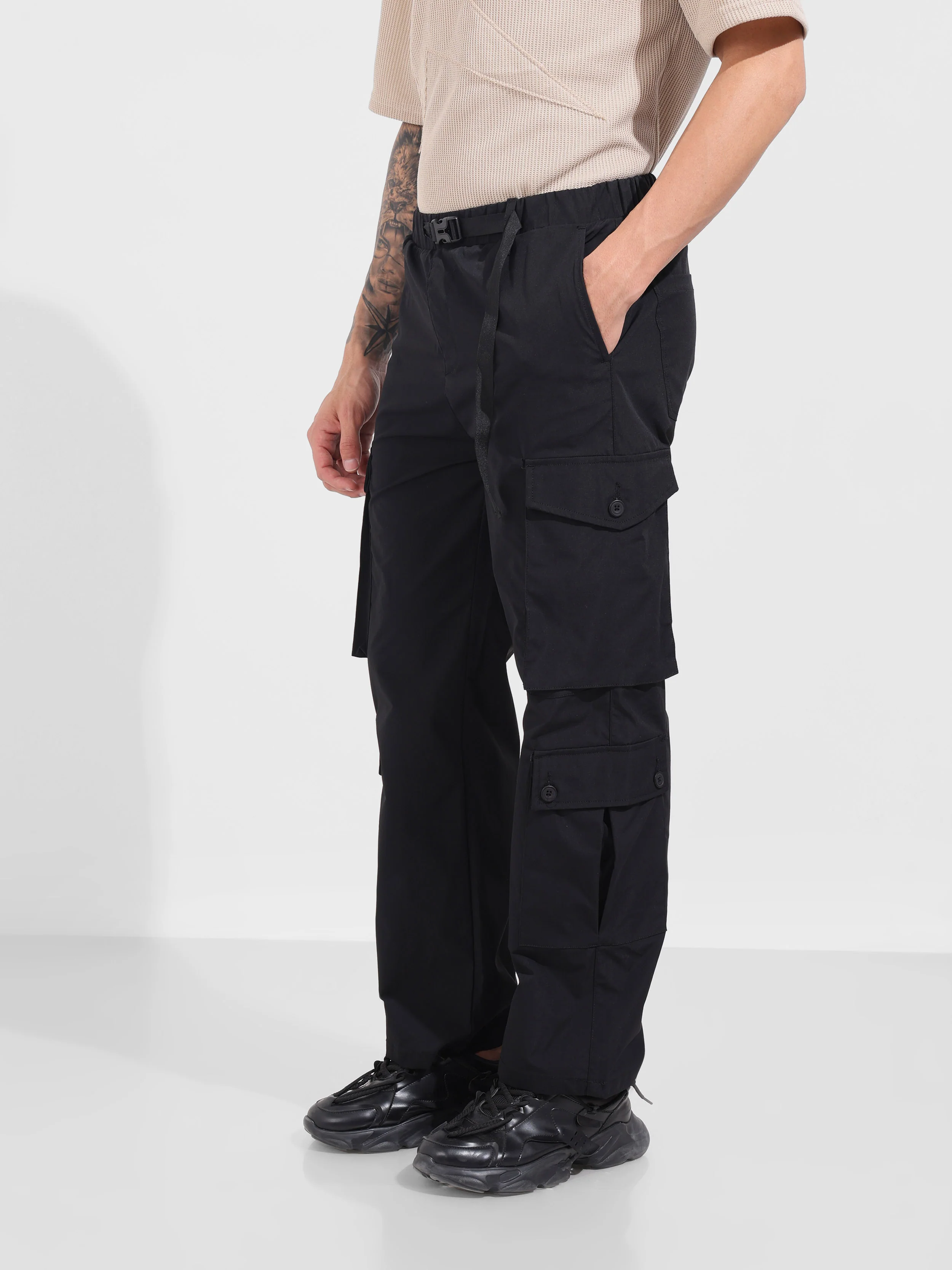 Men's Black Relaxed Fit Textured Utility Cargo - Image 3