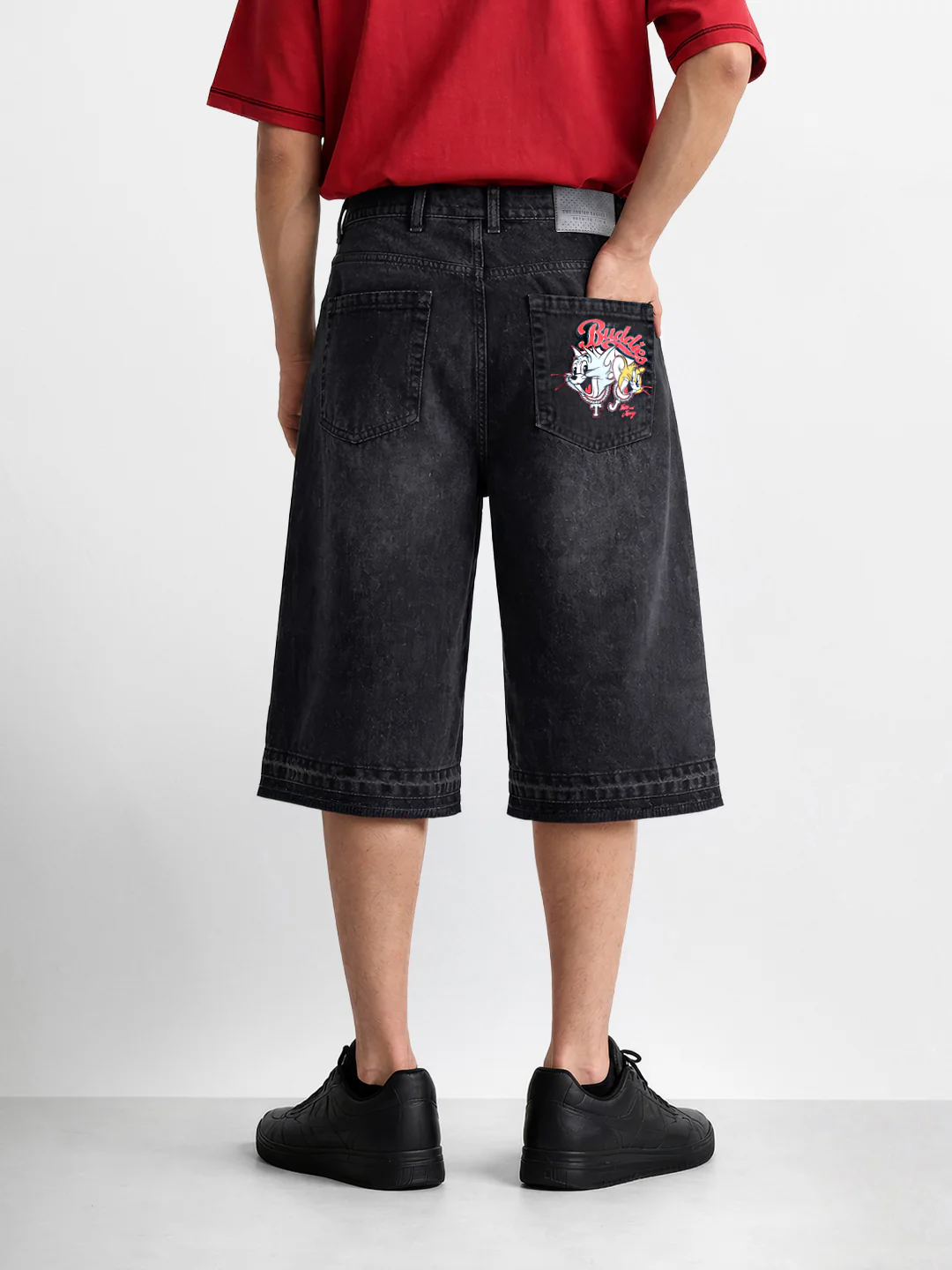 Men's Black Relaxed Fit  Tom And Jerry Character Shorts - Image 3