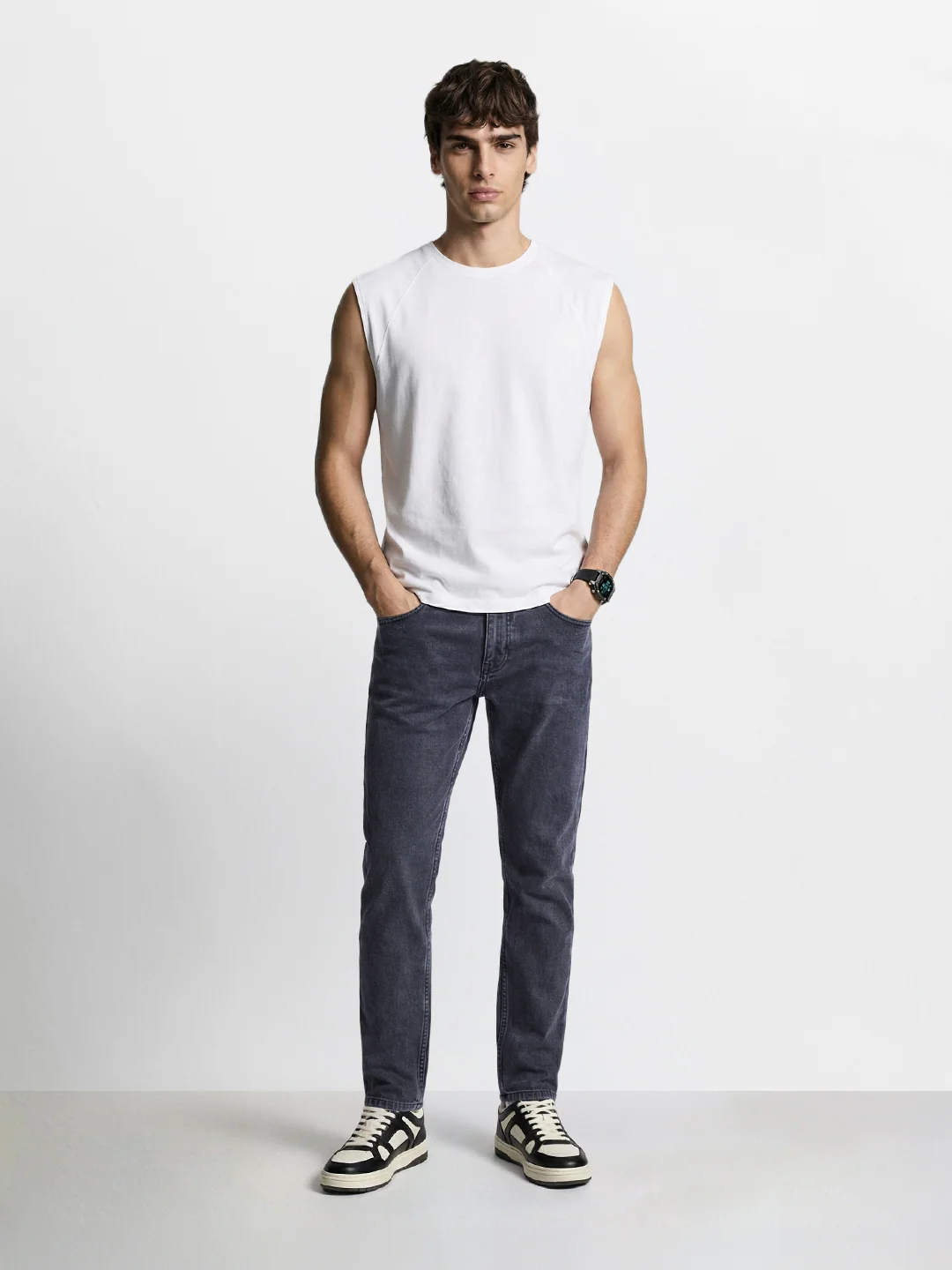 Men's Black Slim Fit Solid Casual Jeans - Image 5