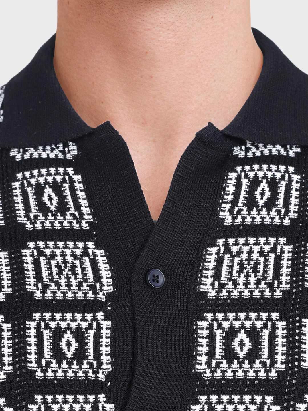 Men's Black Slim Fit Textured Casual Shirt - Image 3