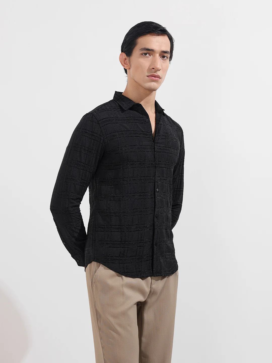 Men's Black Slim Fit Textured Party Wear Shirt - Image 4