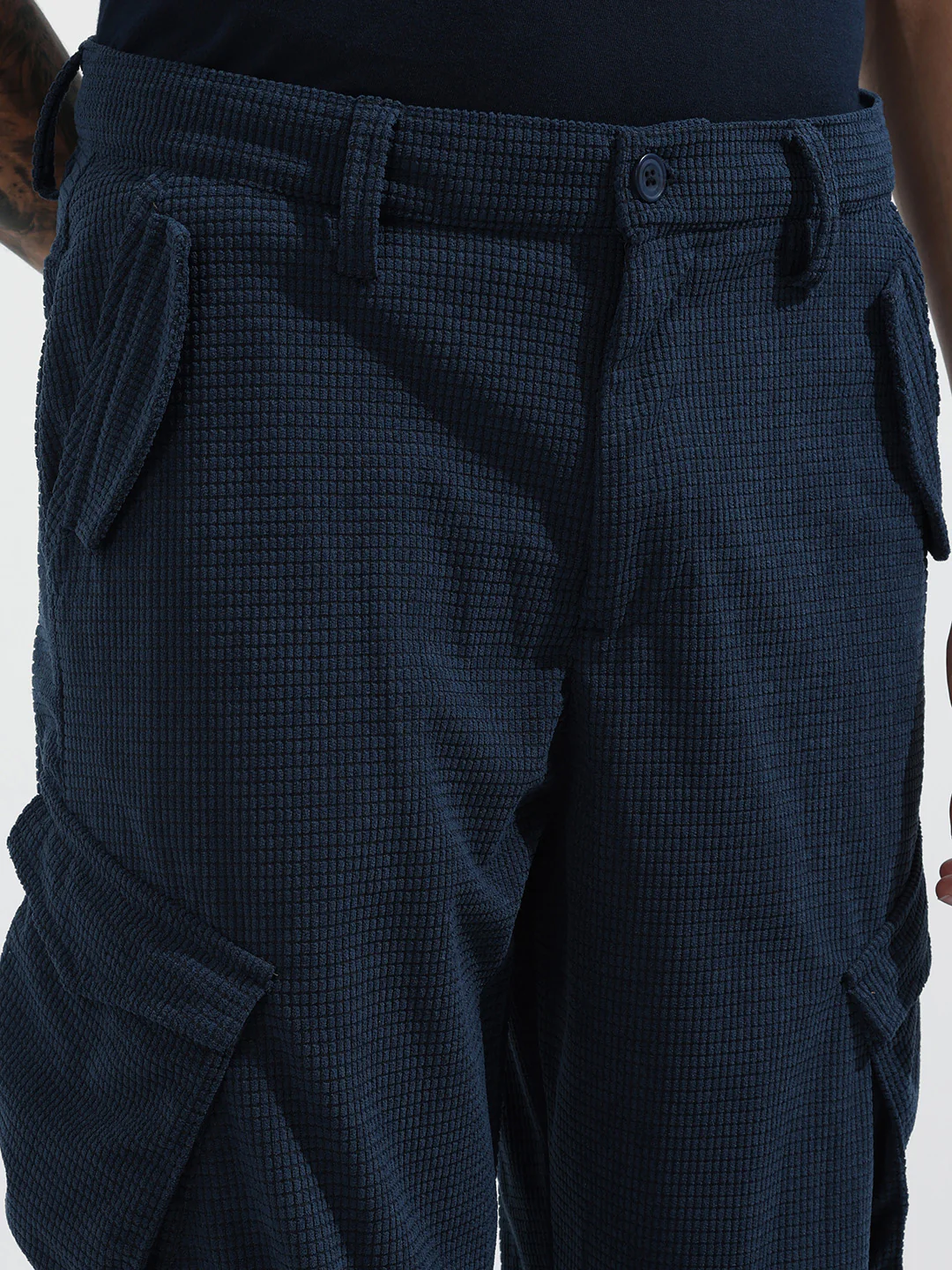 Men's Blue Baggy Fit Textured Utility Cargo - Image 4