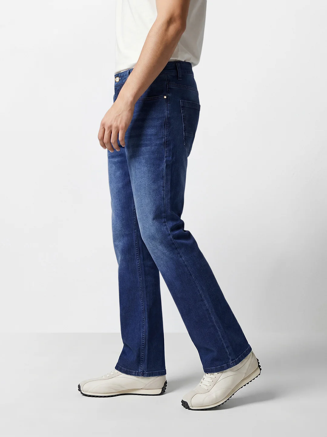 Men's Blue Bootcut Fit Solid Casual Jeans - Image 5