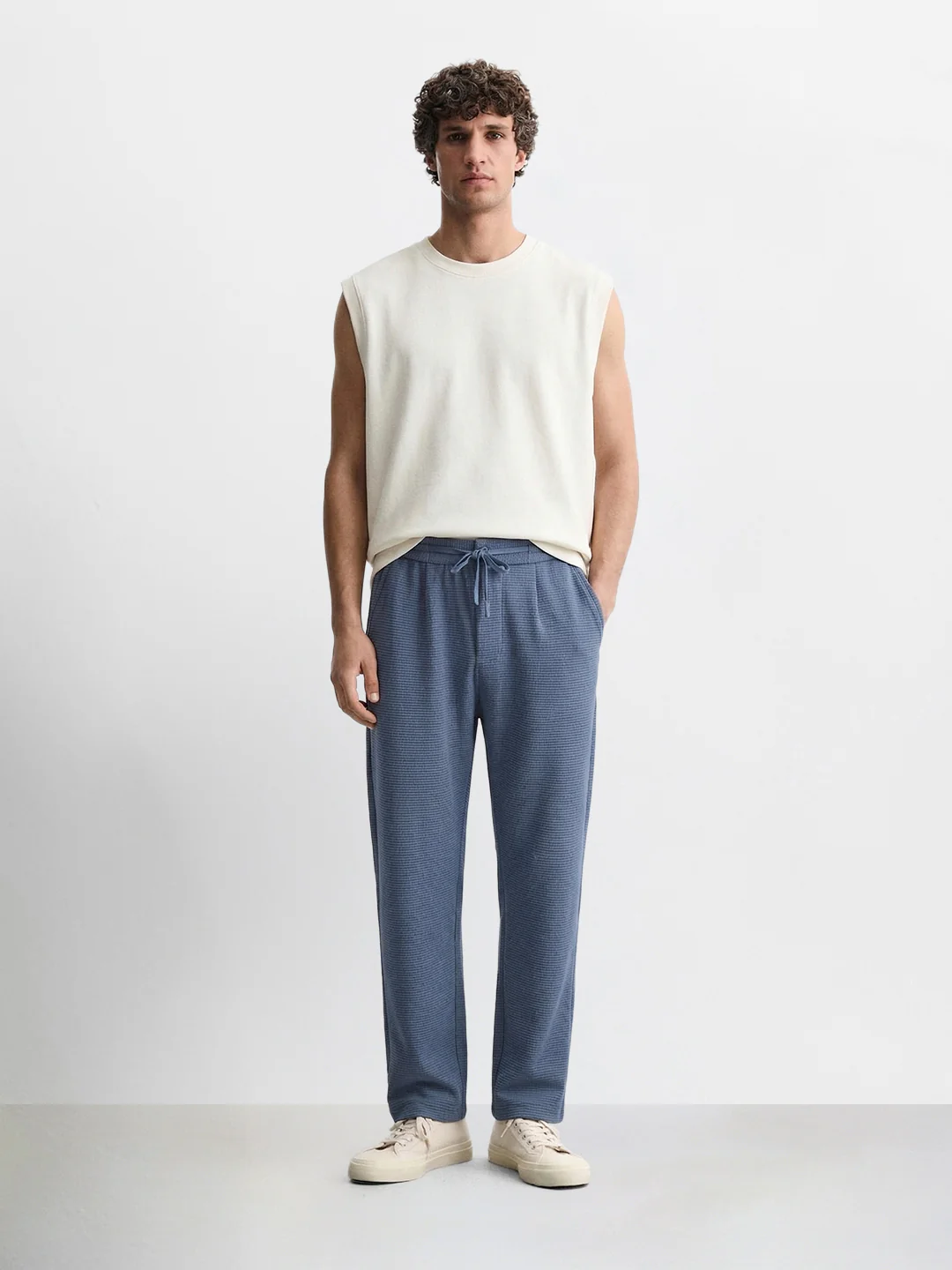 Men's Blue  Relaxed Fit Textured Casual Joggers - Image 5