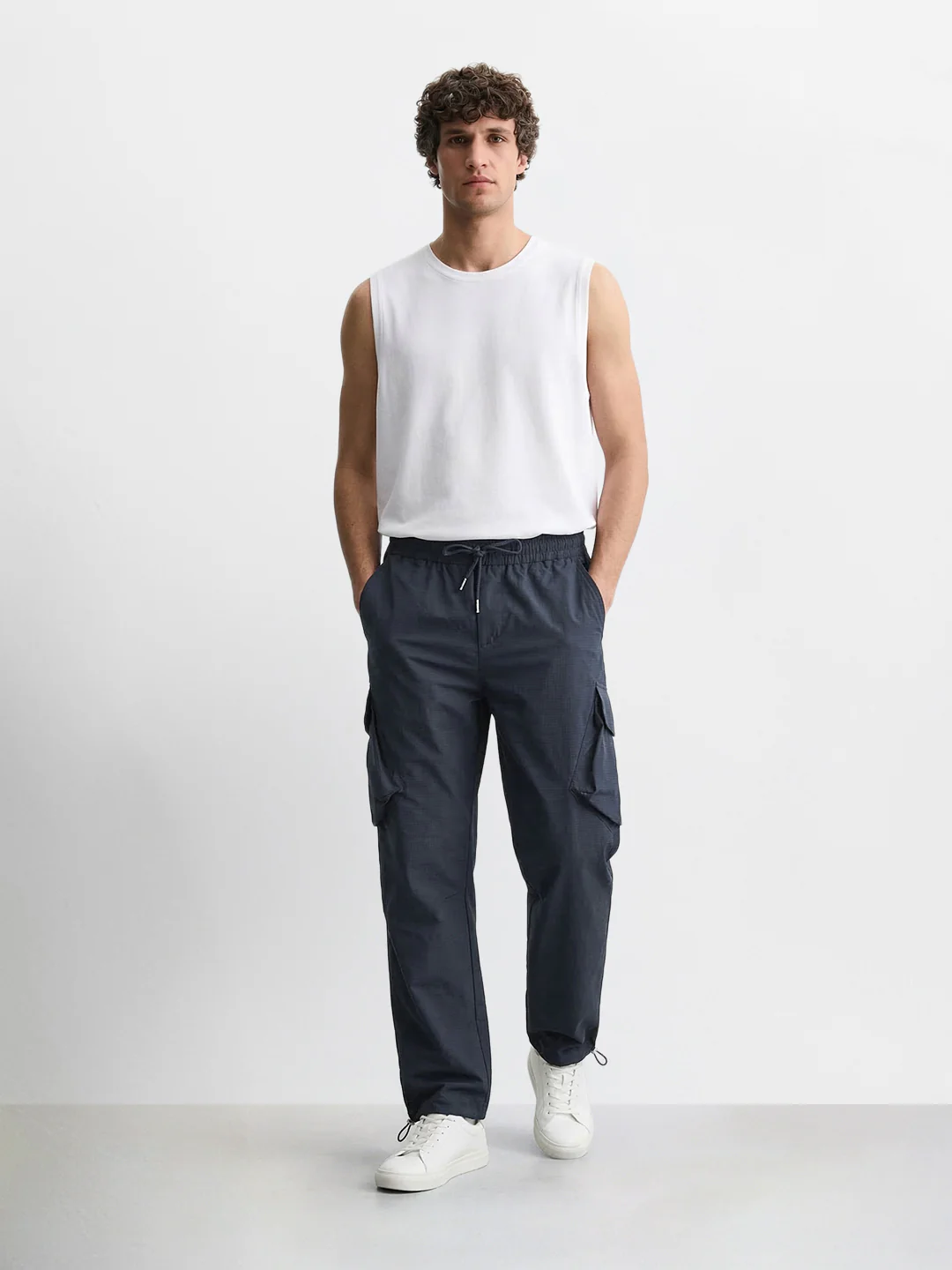 Men's Blue Loose Fit Solid Utility Cargo - Image 5