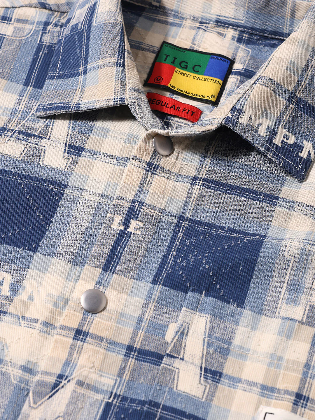 Men's Blue Regular Fit Checked Casual Shirt - Image 5