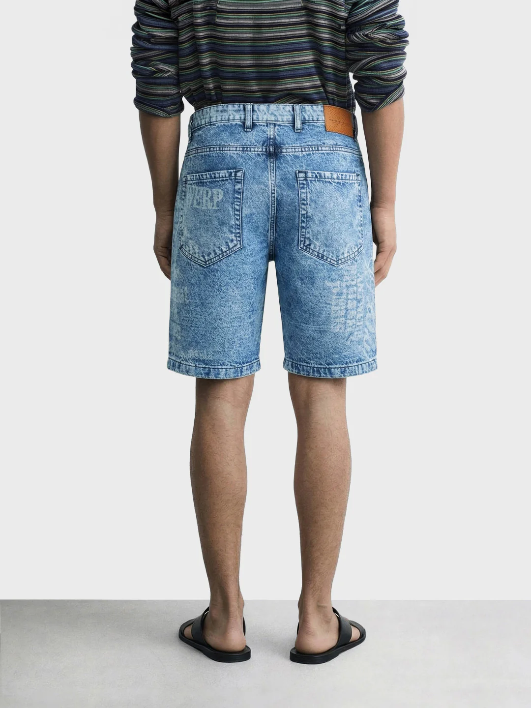 Men's Blue Regular Fit Printed Retro Wear Shorts - Image 4