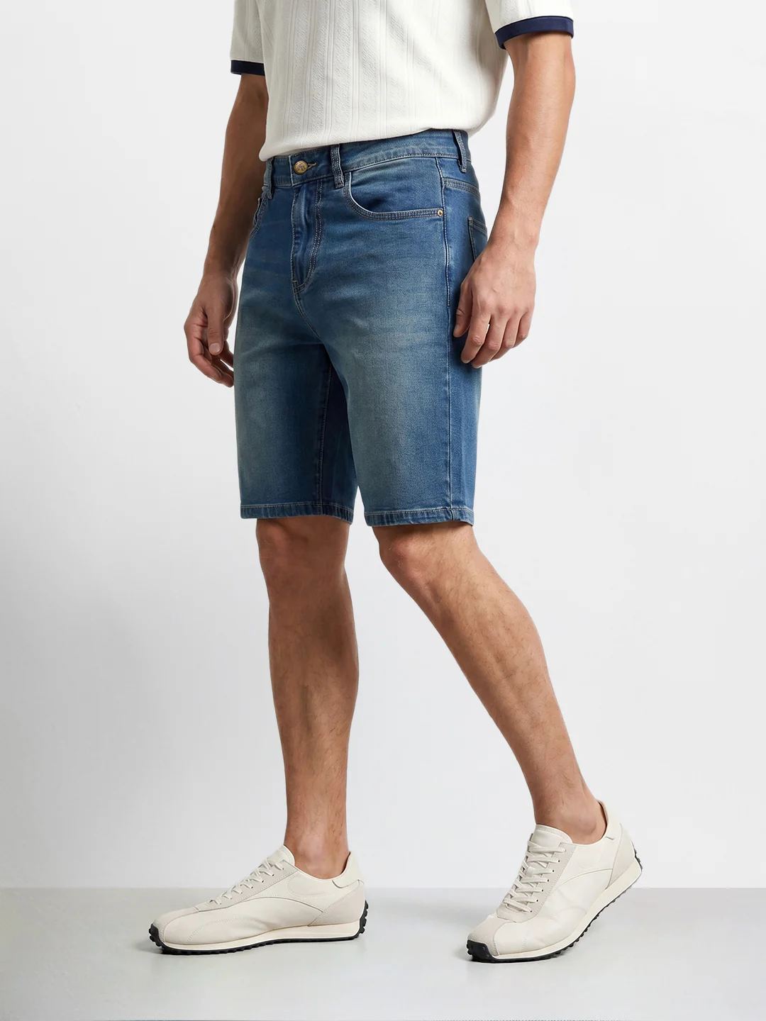 Men's Blue Regular Fit Solid Casual Shorts - Image 3