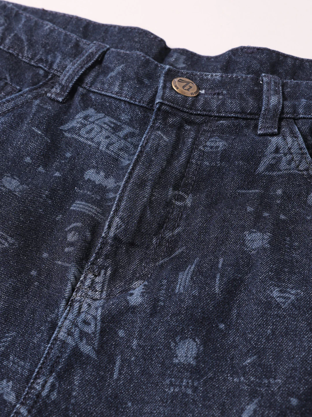 Men's Blue Regular Fit  Warner Bros Shorts - Image 6