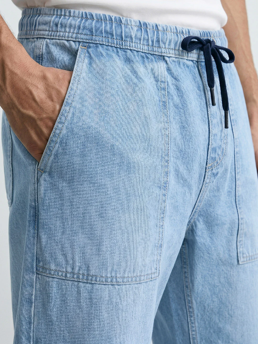 Men's Blue Relaxed Fit Solid Casual Jeans - Image 3