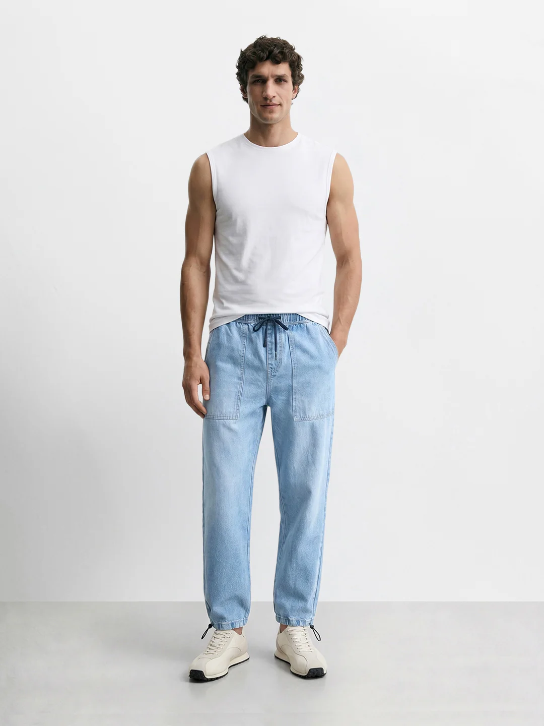 Men's Blue Relaxed Fit Solid Casual Jeans - Image 5