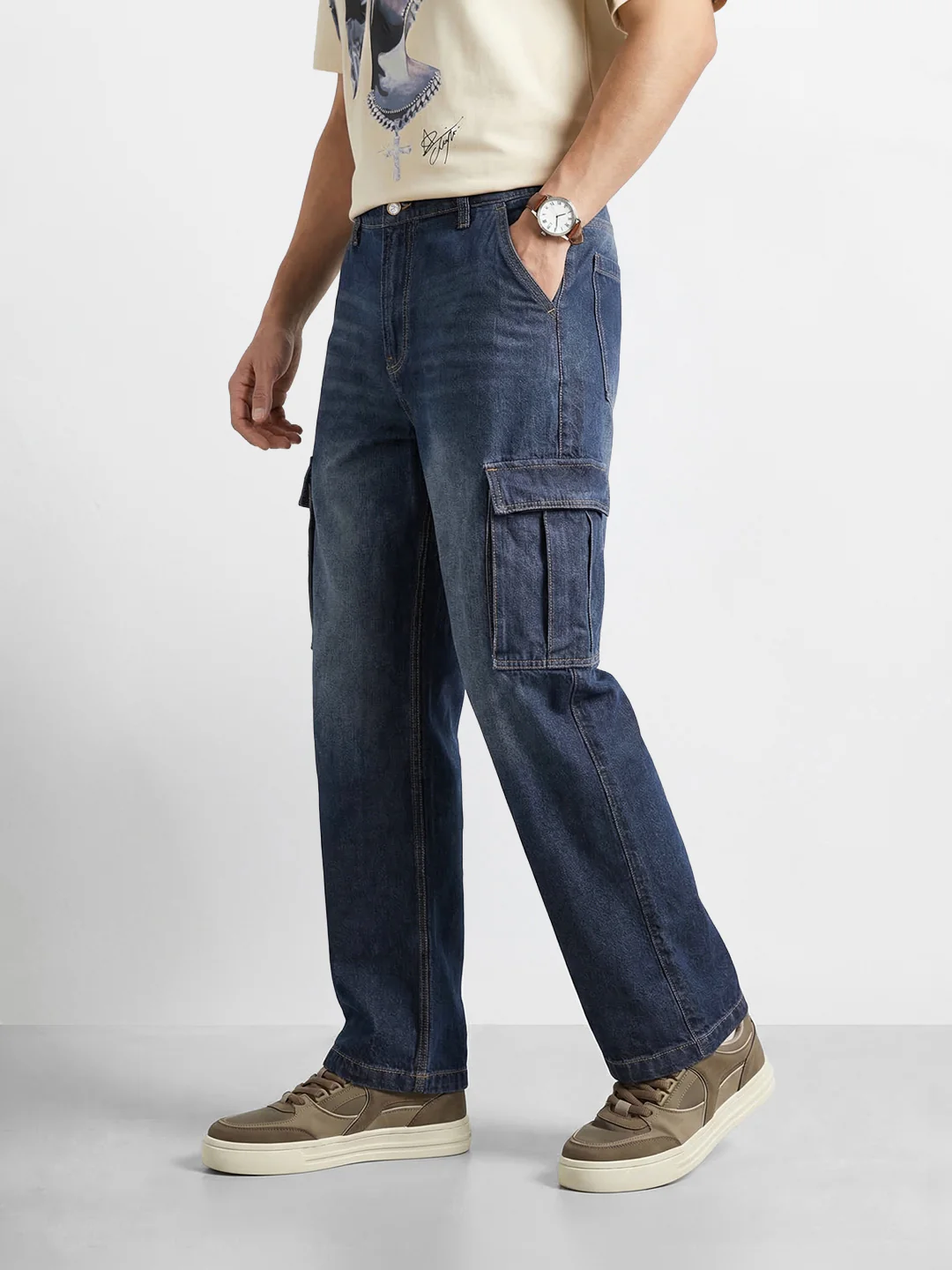 Men's Blue Relaxed Fit Solid Casual Jeans - Image 2
