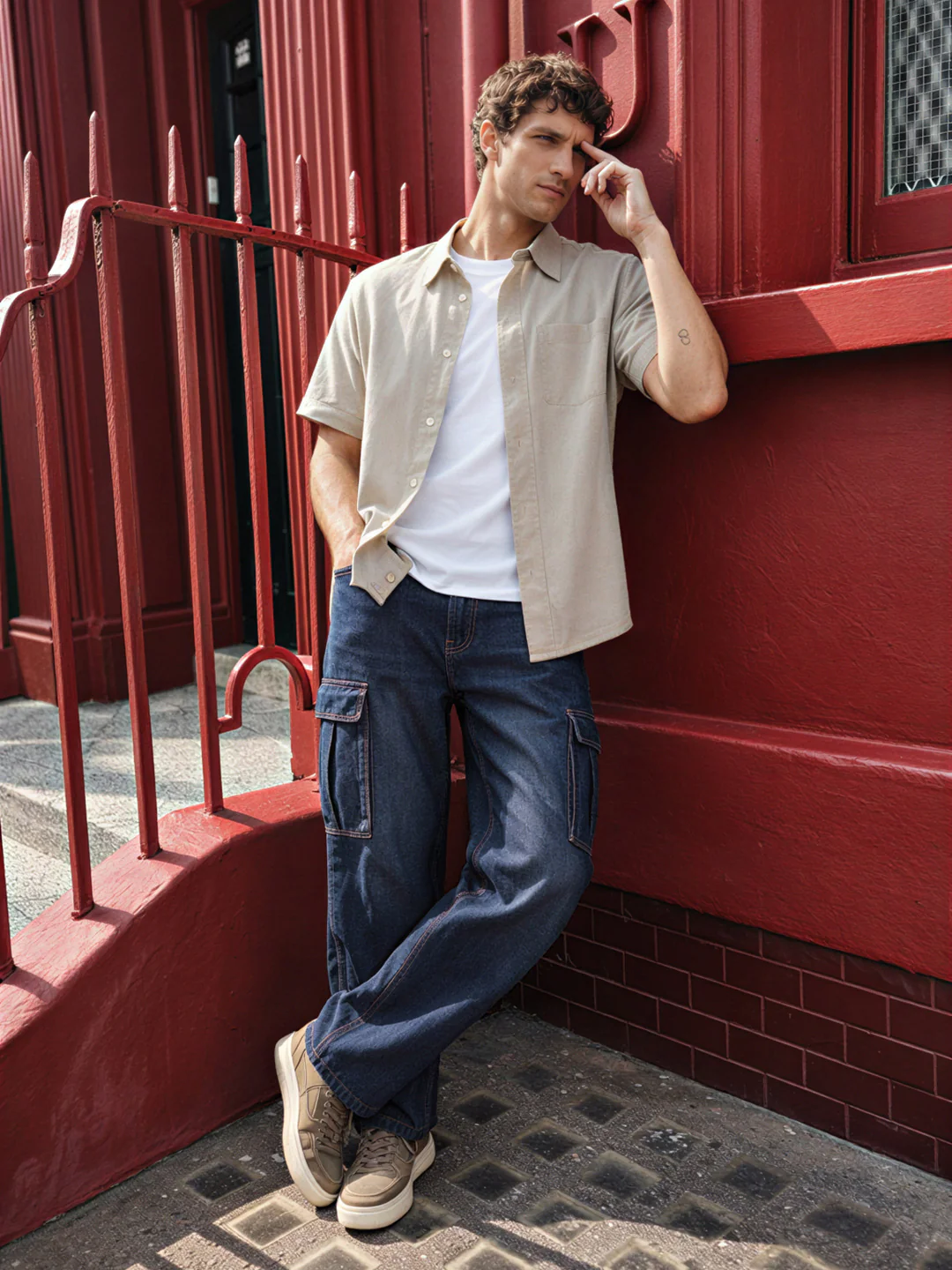 Men's Blue Relaxed Fit Solid Casual Jeans - Image 3