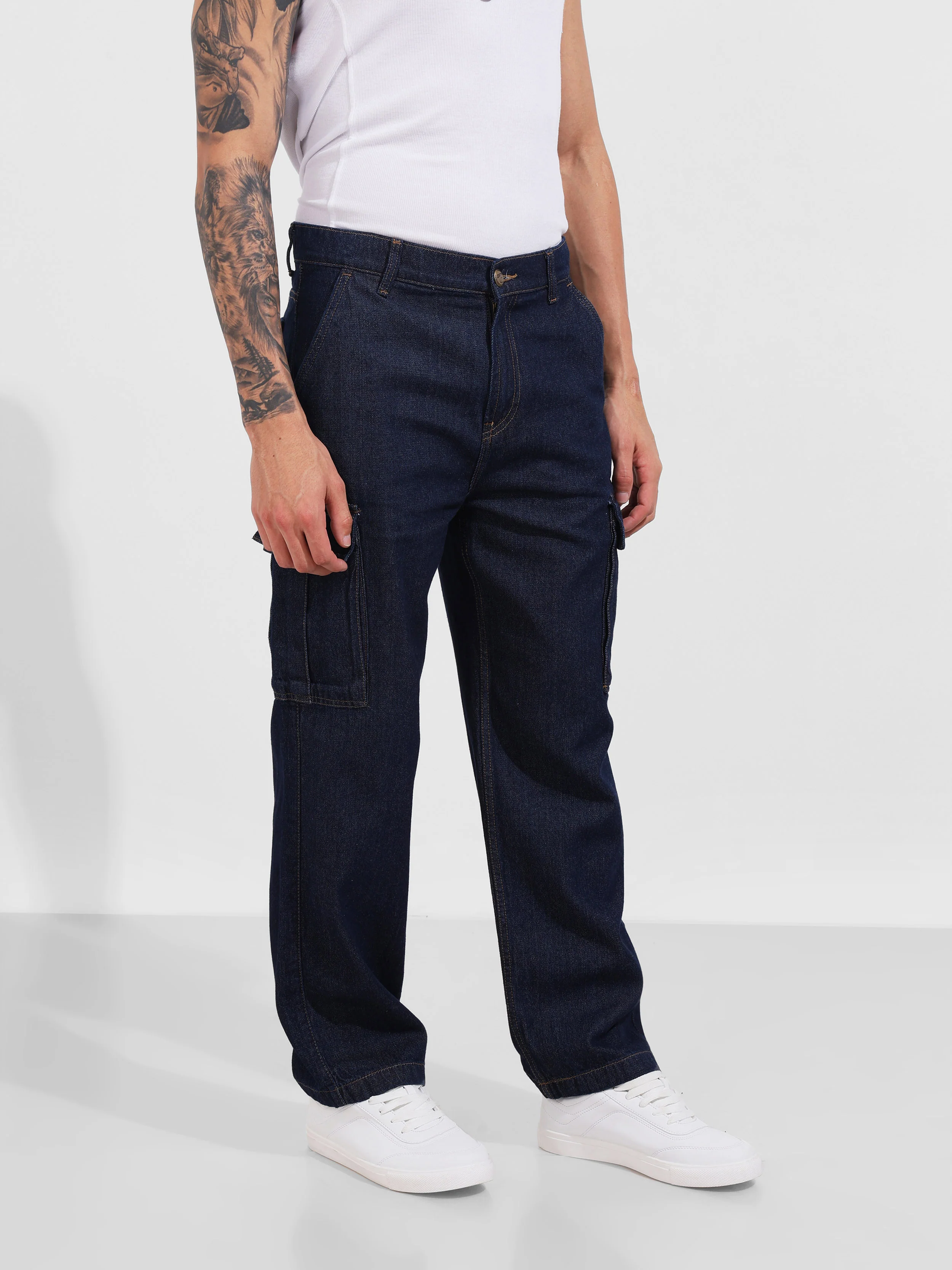 Men's Blue Relaxed Fit Solid Casual Jeans - Image 4