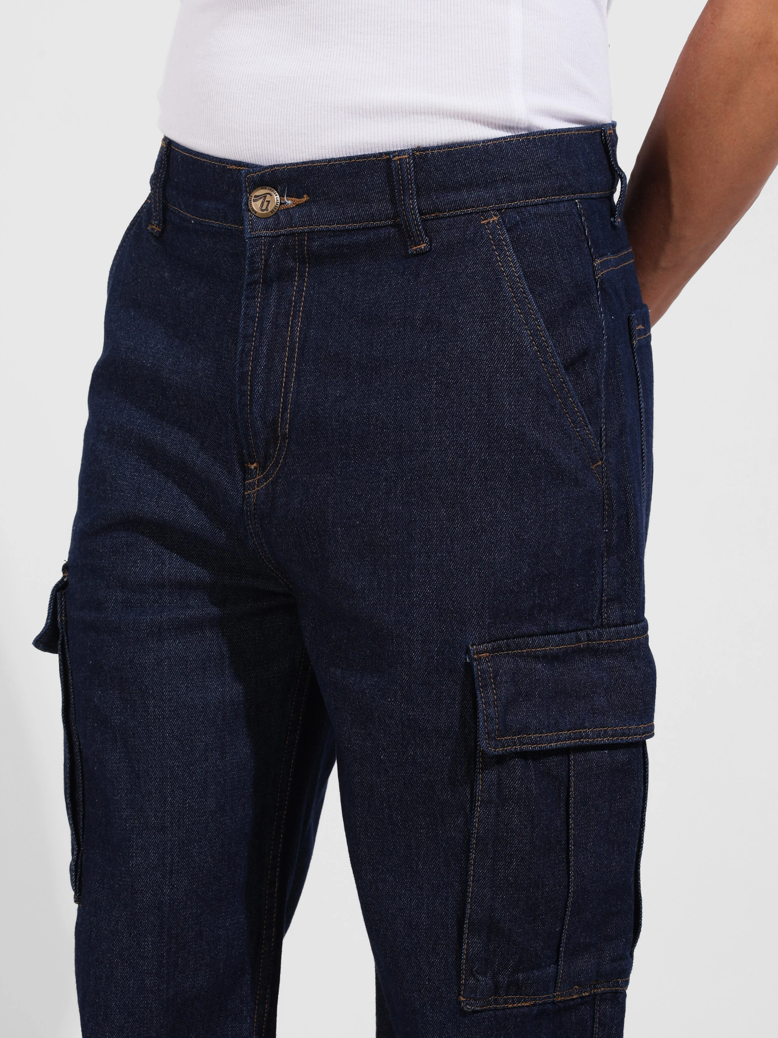Men's Blue Relaxed Fit Solid Casual Jeans - Image 5