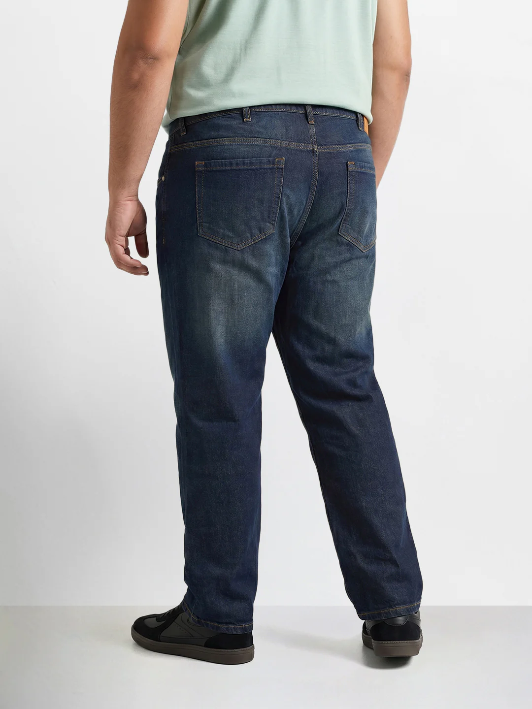 Men's Blue Relaxed Fit Solid Casual Jeans - Image 3