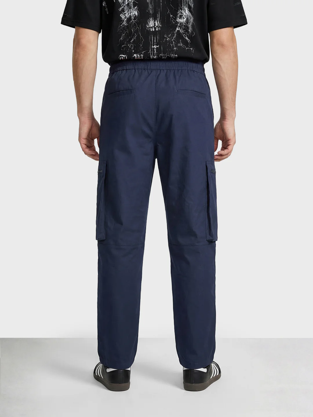 Men's Blue Relaxed Fit Solid Utility Cargo - Image 4