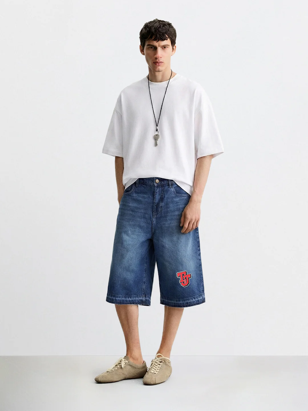 Men's Blue Relaxed Fit  Tom And Jerry Character Shorts - Image 3