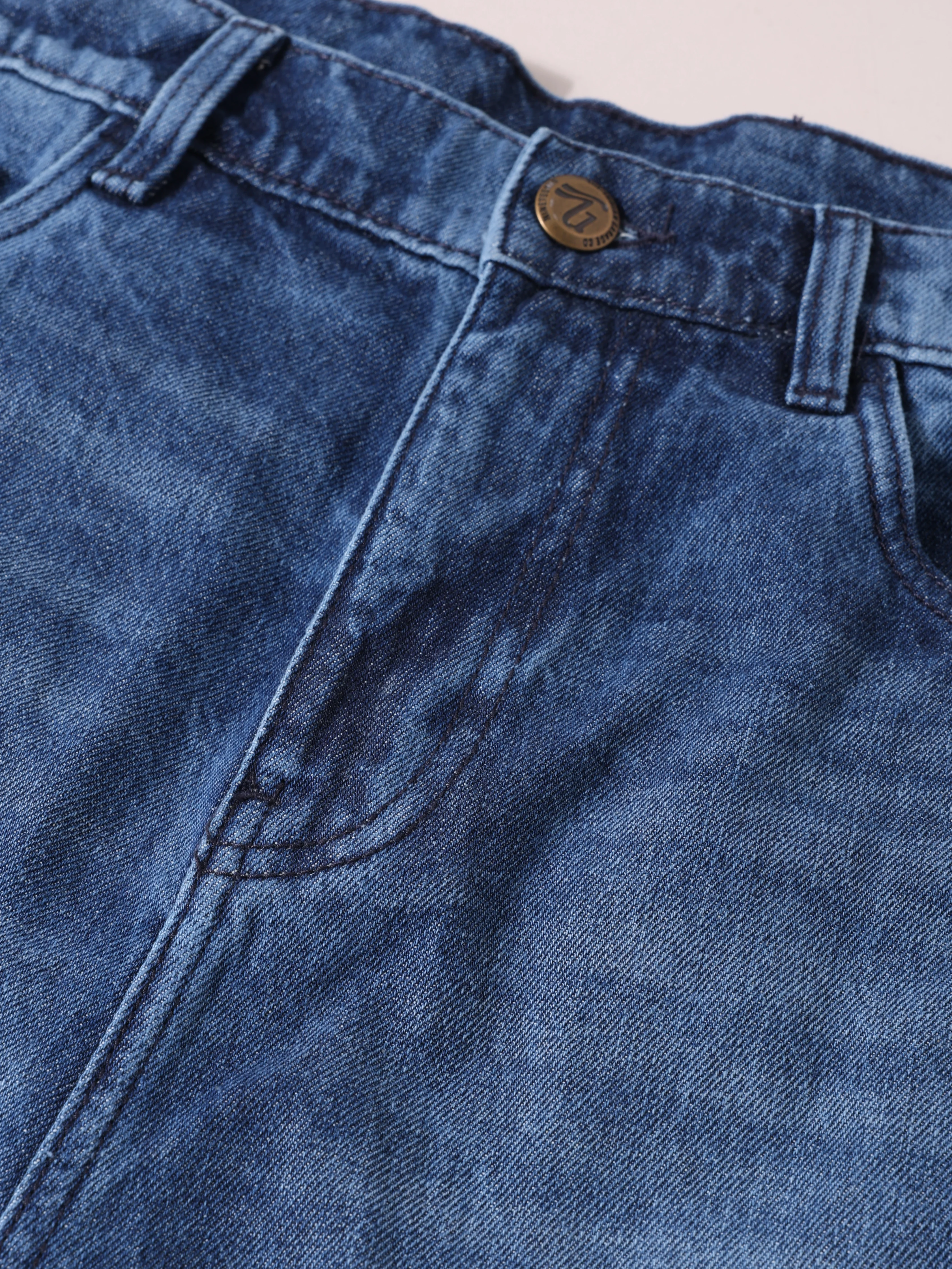 Men's Blue Relaxed Fit  Tom And Jerry Character Shorts - Image 6