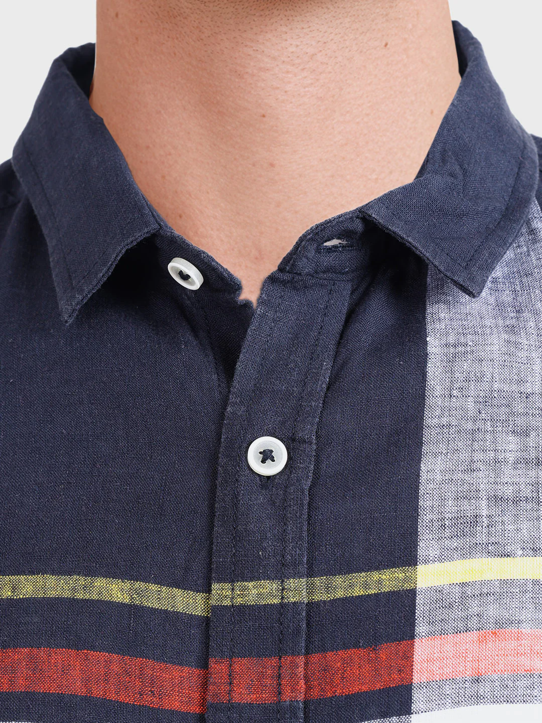 Men's Blue Slim Fit Checked Casual Shirt - Image 3