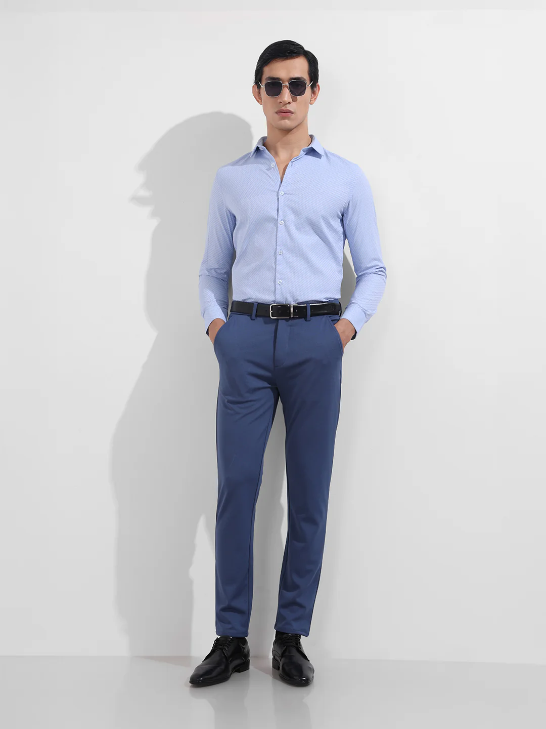 Men's Blue Slim Fit Geometric Print Formal Shirt - Image 2