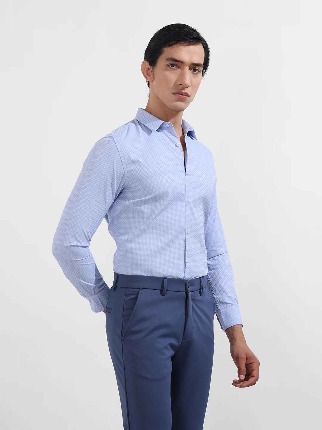 Men's Blue Slim Fit Geometric Print Formal Shirt - Image 4