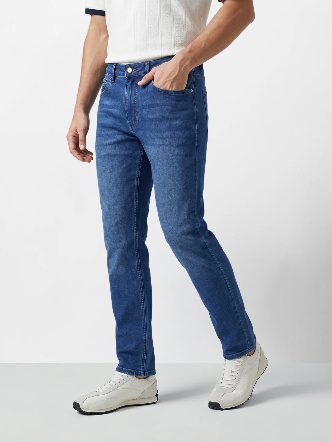 Men's Blue Slim Fit Solid Casual Jeans - Image 3