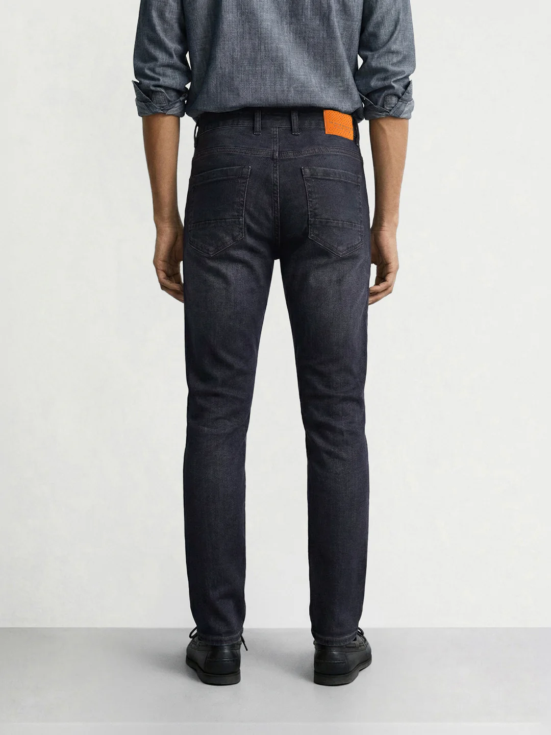 Men's Blue Slim Fit Solid Casual Jeans - Image 2